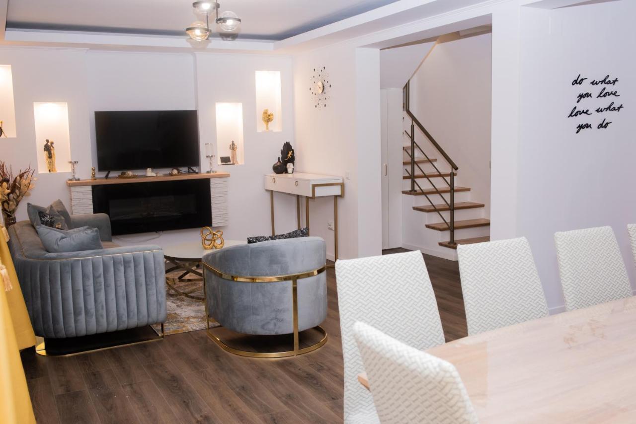 Casuta Doi Ponei Villa Buşteni Buitenkant foto