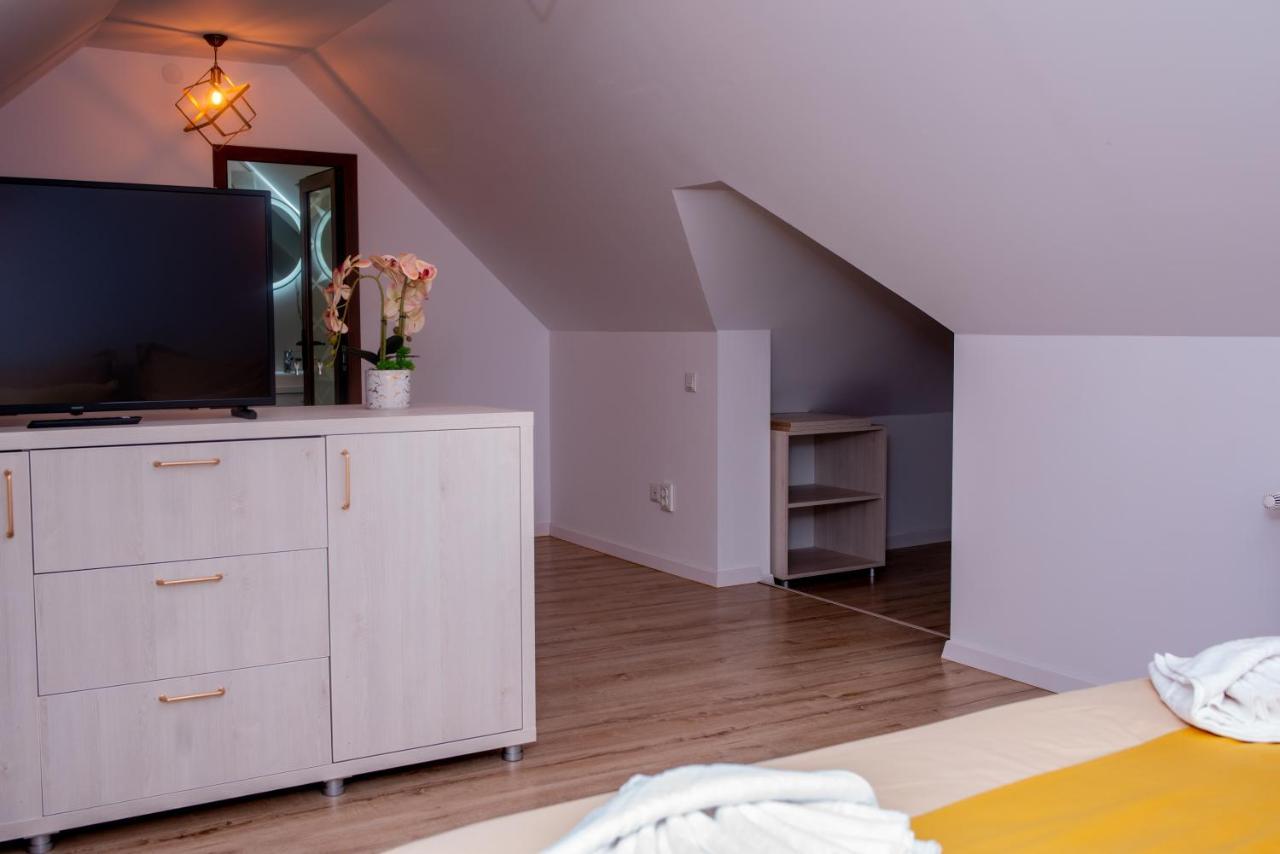 Casuta Doi Ponei Villa Buşteni Buitenkant foto