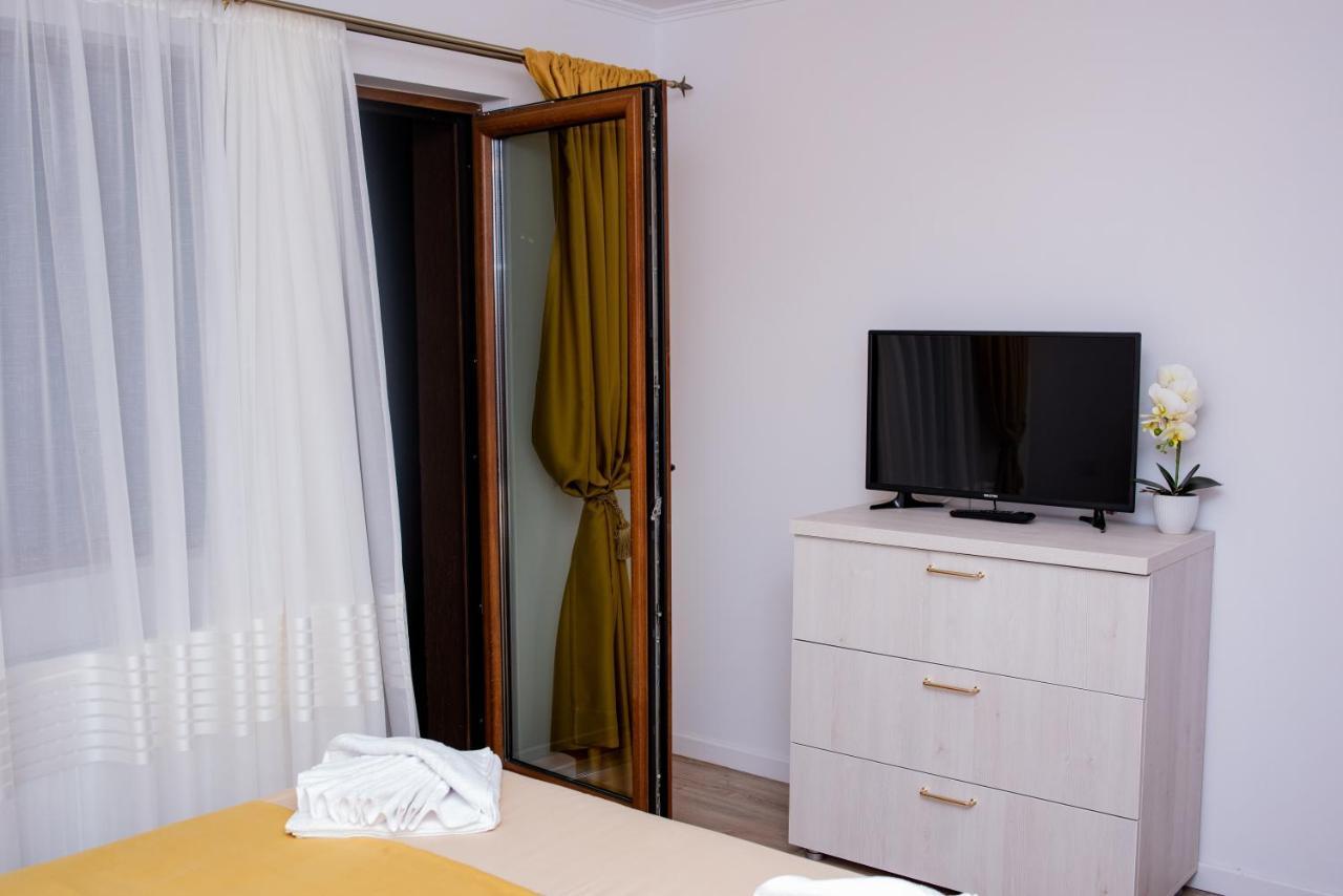 Casuta Doi Ponei Villa Buşteni Buitenkant foto