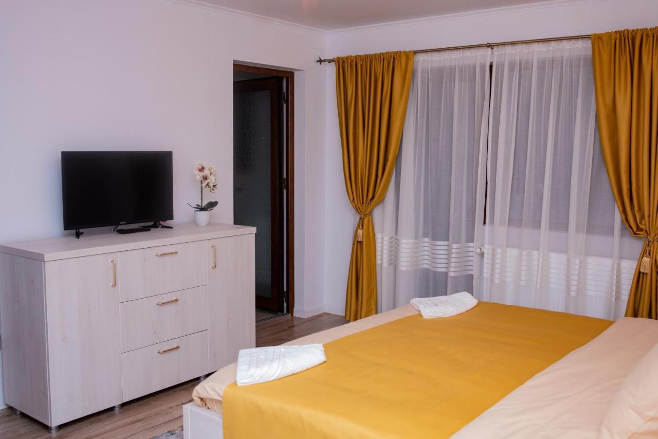 Casuta Doi Ponei Villa Buşteni Buitenkant foto