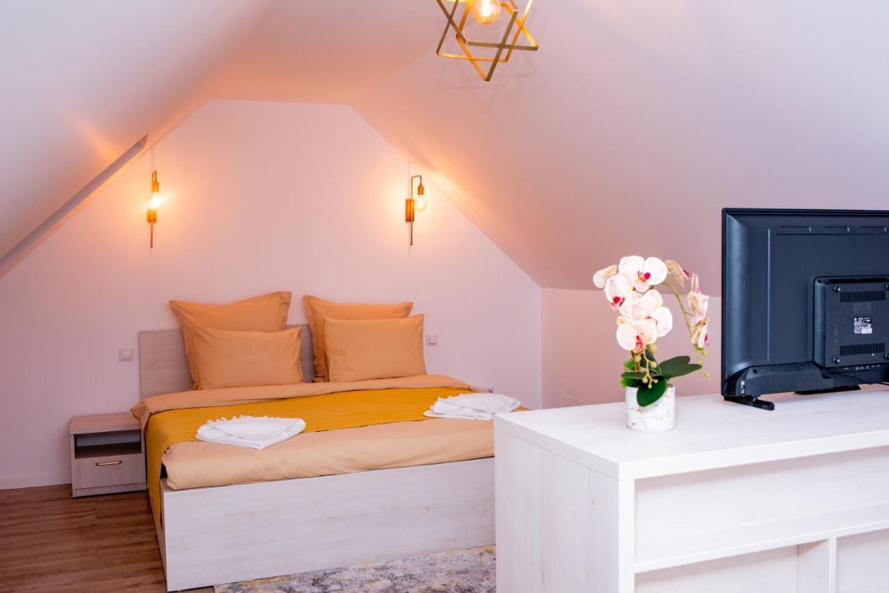 Casuta Doi Ponei Villa Buşteni Buitenkant foto
